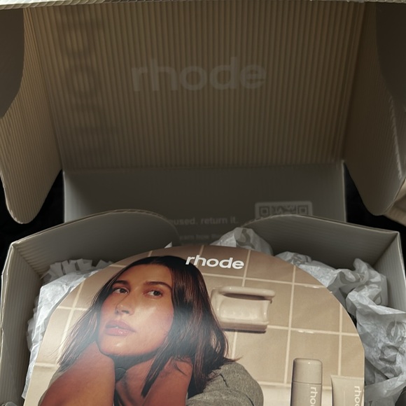 lip case iphone 15 pro NEW - Picture 3 of 3